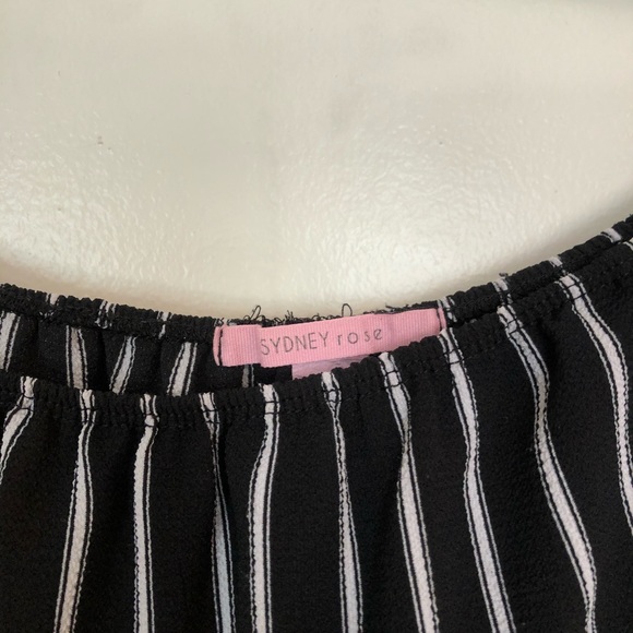 Jumper - Picture 2 of 2